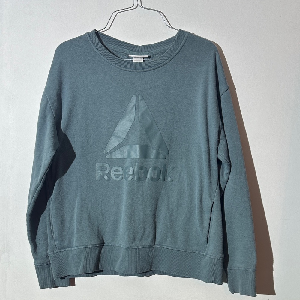 Reebok Logo Crewneck Sweatshirt with Pockets